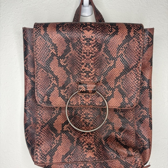 ABLE Fozi Backpack Snake Print - Picture 2 of 11
